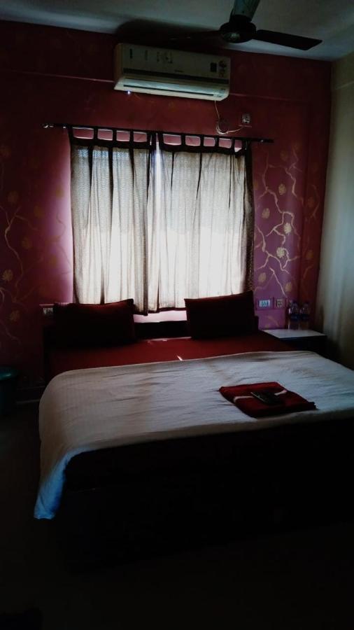 כלכותה The Tavern Orchid Hotel מראה חיצוני תמונה